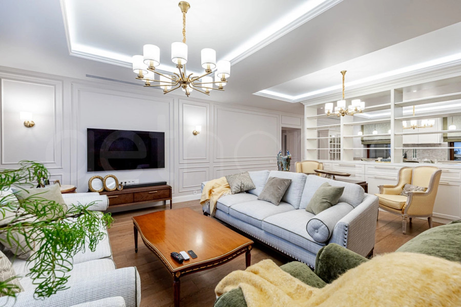 Продажа квартиры площадью 166.8 м² 5 этаж в Спиридоновка, 18 по адресу Патриаршие, ул. Спиридоновка 18